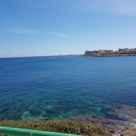 Large Apartment In Marsascala. Sleeps 6 Marsaskala Extérieur photo