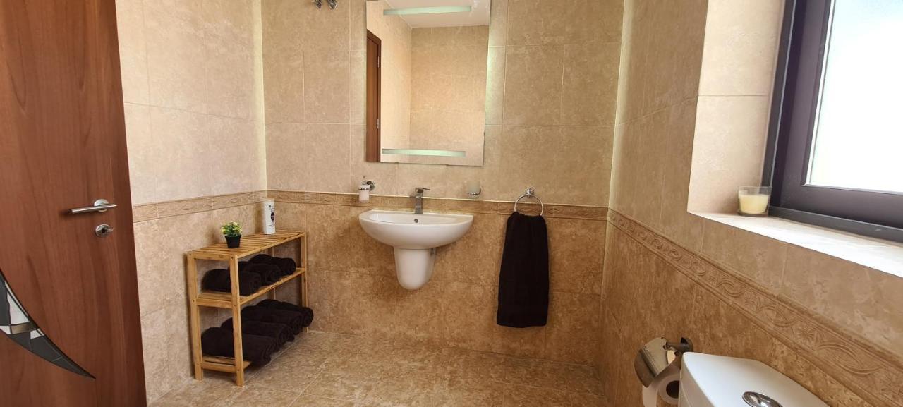 Large Apartment In Marsascala. Sleeps 6 Marsaskala Extérieur photo